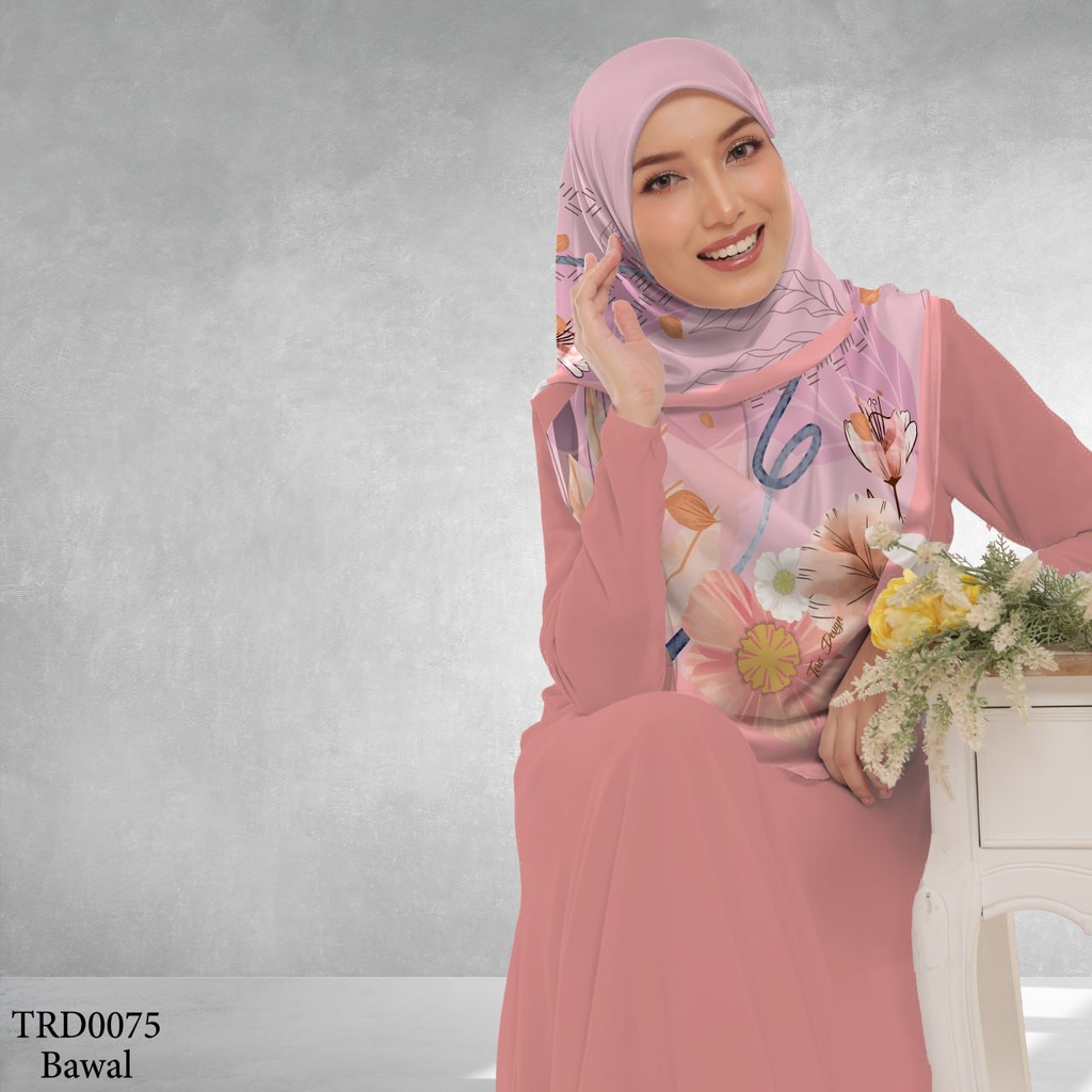 Tudung Bawal (Square Hijab) in TRD0075